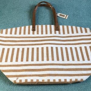 Burlap beach bag
